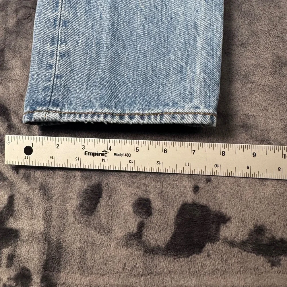 Levis 501 Original Fit Jeans Mens 30x30 Light Wash Blue Straight Leg Denim